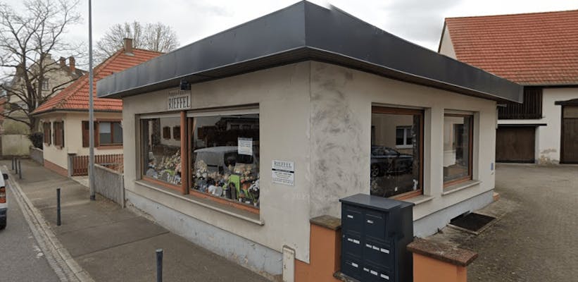 Photographie de la Pompes Funèbres RIEFFEL de Schweighouse-sur-Moder