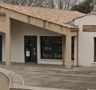 `photo de l'établissement de ${name}`