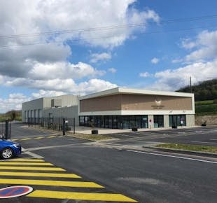 `photo de l'établissement de ${name}`