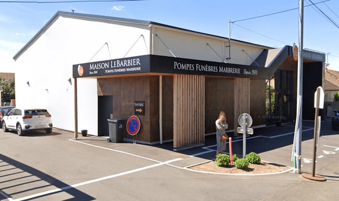 Photographie de la Pompes Funèbres Lebarbier - Tradition funéraire du Mans 