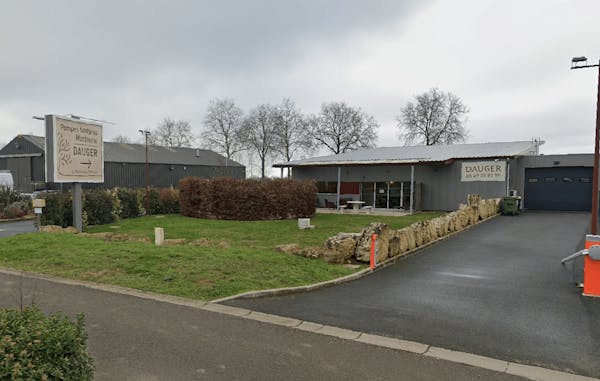 Photographie de la Pompes Funèbres Dauger d'Azay-le-Brûlé