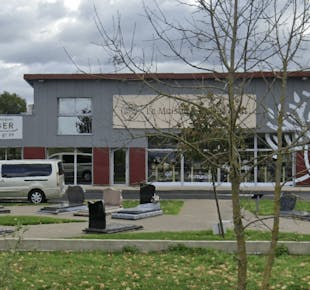 `photo de l'établissement de ${name}`