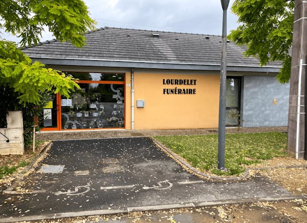 Photographie de la Pompes Funèbres Lourdelet & Mont Tilleul de Douzy