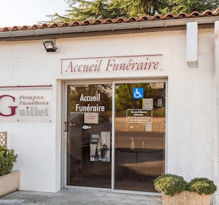 `photo de l'établissement de ${name}`