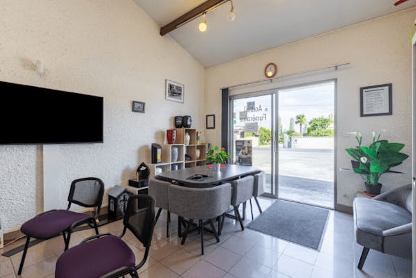 Photographie de la Pompes Funèbres Guillet de Saint-Germain-de-Lusignan