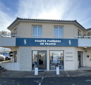 `photo de l'établissement de ${name}`