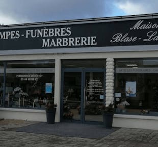 `photo de l'établissement de ${name}`