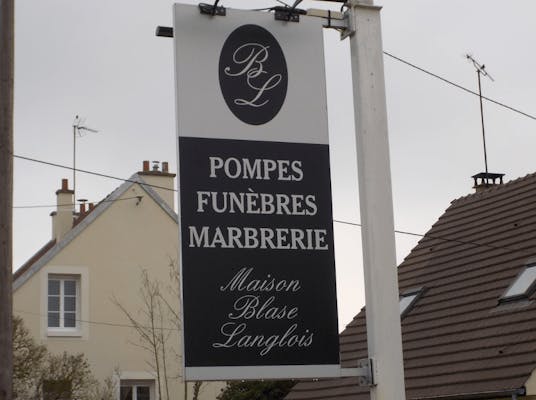Photographie de la Pompes funèbres Marbrerie Langlois & Blase Langlois de Compiègne



