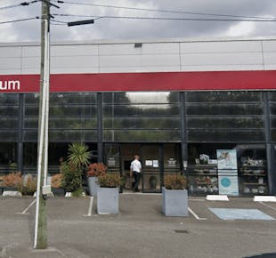 `photo de l'établissement de ${name}`