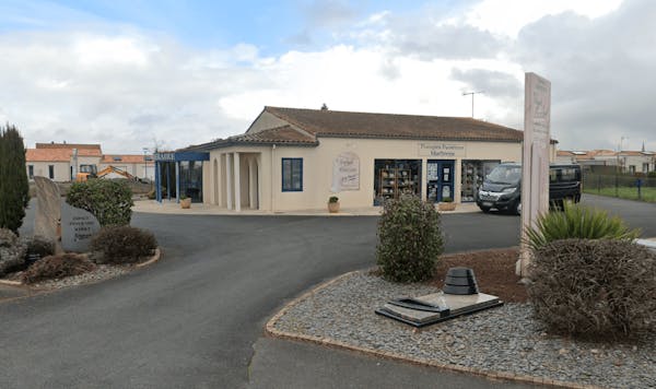 Photographie de la Pompes Funèbres et Marbrerie Vinet Bremand de Fontenay-le-Comte