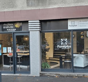 `photo de l'établissement de ${name}`