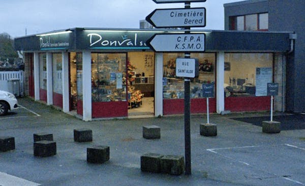 Photographie de la Pompes Funèbres Donval de Quimper