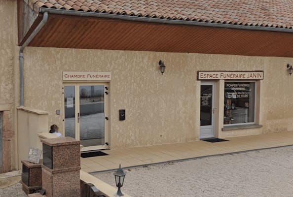 Photographie de la Pompes Funèbres et Marbrerie Janin de L'Abergement-de-Cuisery