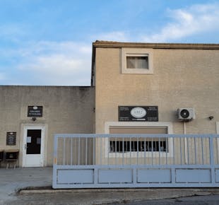 `photo de l'établissement de ${name}`