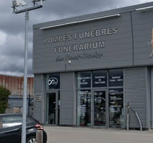 `photo de l'établissement de ${name}`