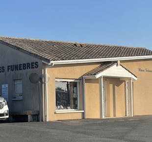 `photo de l'établissement de ${name}`