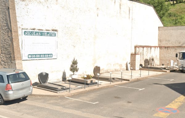 Photographie de la Pompes Funèbres et Marbrerie Nicolas Thause de Saint-Léger-des-Vignes