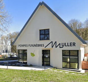 `photo de l'établissement de ${name}`