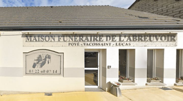 Photographie de la Pompes Funèbres Poye Vacossaint Lucas de Beauchamps
