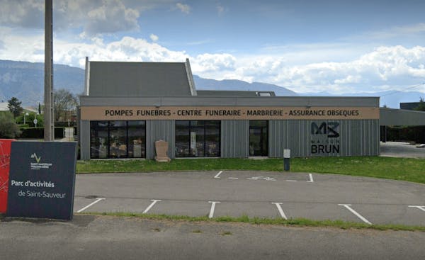Photographie de la Pompes Funèbres Brun de Saint-Sauveur