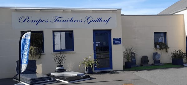 Photographie de la Pompes Funèbres Guillouf de Carentan