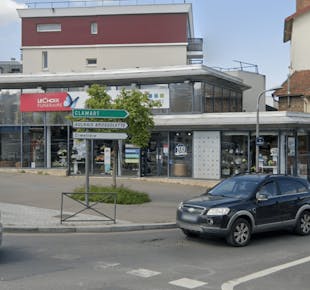 `photo de l'établissement de ${name}`