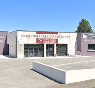 `photo de l'établissement de ${name}`