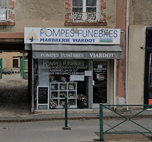 `photo de l'établissement de ${name}`