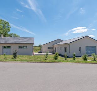 `photo de l'établissement de ${name}`