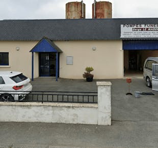 `photo de l'établissement de ${name}`