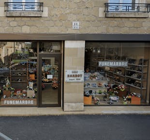 `photo de l'établissement de ${name}`