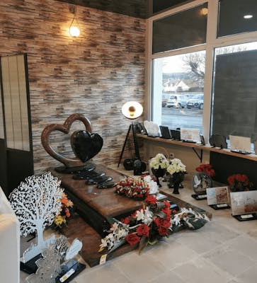 Photographie de la Pompes Funèbres Marbrerie Les Hirondelles de Crécy-la-Chapelle