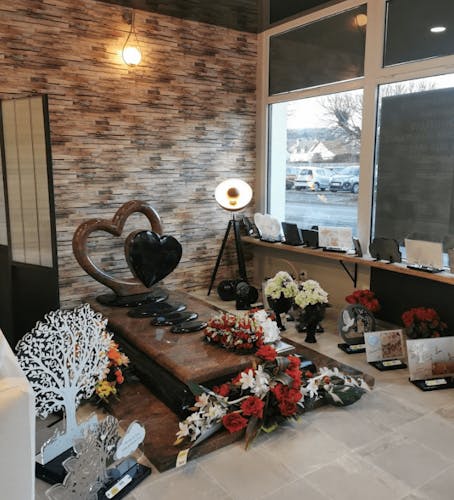 Photographie de la Pompes Funèbres Marbrerie Les Hirondelles de Crécy-la-Chapelle