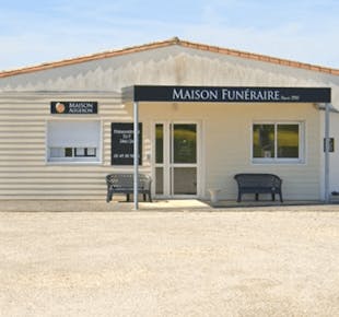 `photo de l'établissement de ${name}`