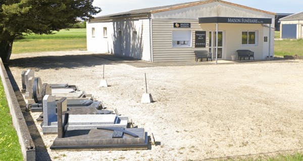 Photographie de la Pompes Funèbres Maison Augeron - Tradition Funéraire de Saint-Jean-de-Sauves