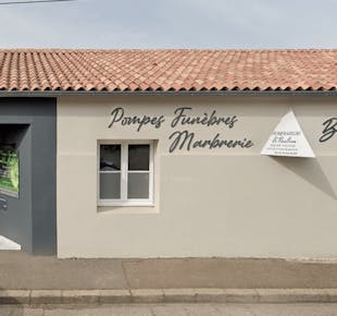 `photo de l'établissement de ${name}`