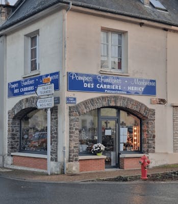 Photographie de la Pompes Funèbres Des Carriers Hericy de Cesny-Bois-Halbout