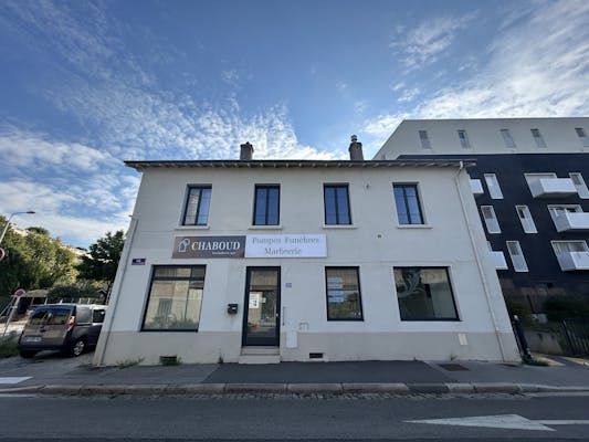 Photographie de la Pompes Funèbres et Marbrerie Chaboud de la ville de Lyon