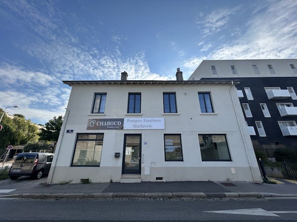 Photographie de la Pompes Funèbres et Marbrerie Chaboud de la ville de Lyon