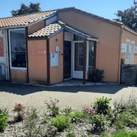 La photo de Photographie de la Pompes Funèbres Michaud de Saint-Philbert-de-Grand-Lieu dirigeant de Pompes Funèbres Michaud