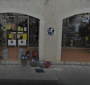 `photo de l'établissement de ${name}`