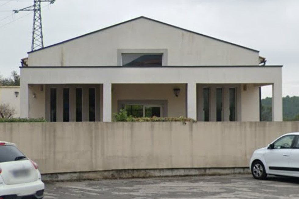 `photo de l'établissement de ${name}`