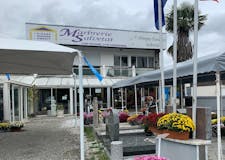 Devanture de Pompes Funèbres et Marbrerie Salvetat