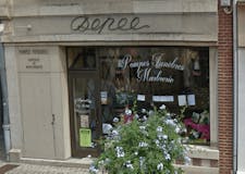 Devanture de Pompes Funèbres Dépée et fils
