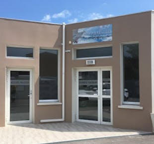 `photo de l'établissement de ${name}`