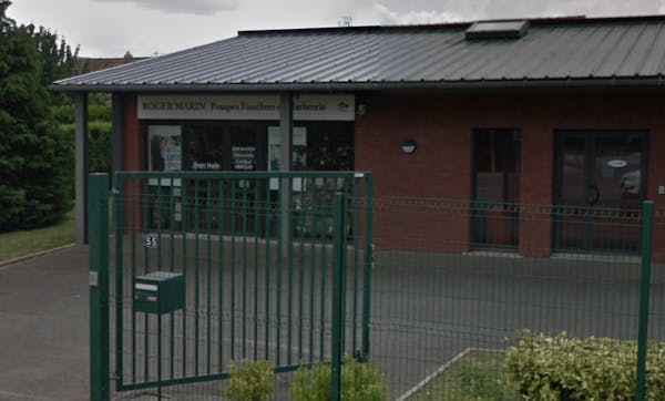 Photographie  Pompes Funèbres et Marbrerie Roger Marin de Janville