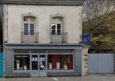 Devanture de Pompes Funèbres Goupil Père et Fils