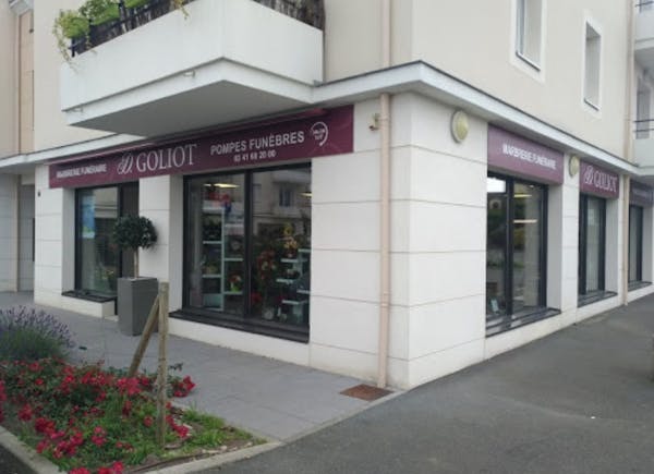 Photographie de Pompes Funèbres Et Marbrerie GOLIOT de Saint-Mathurin-sur-Loire