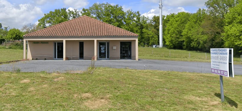 Photographie de la Pompes Funèbres Rannoux-Barbier de Saint-Laurent-sur-Gorre