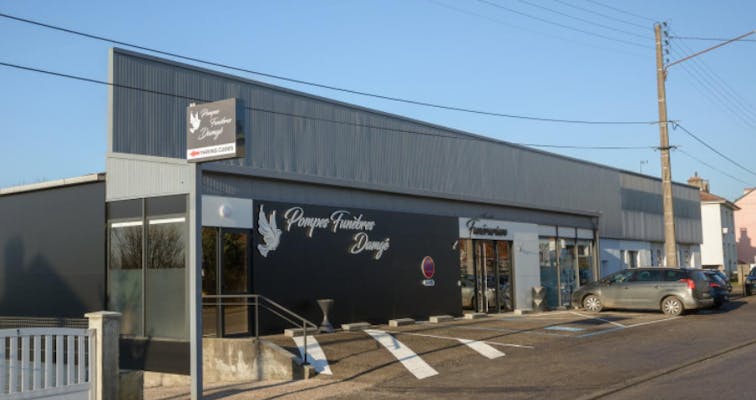 Photographie Pompes Funèbres Damgé de Briey